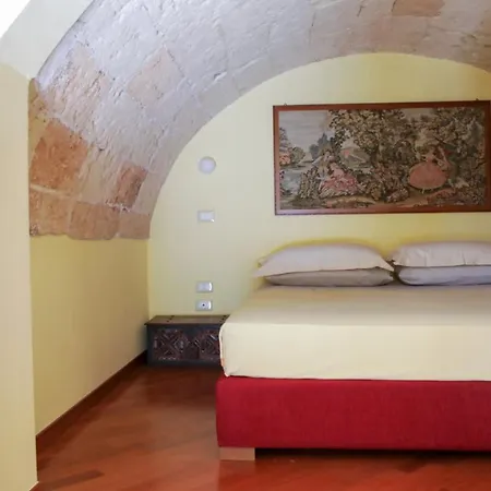 Oda ve Kahvaltı Monteforte & 4*