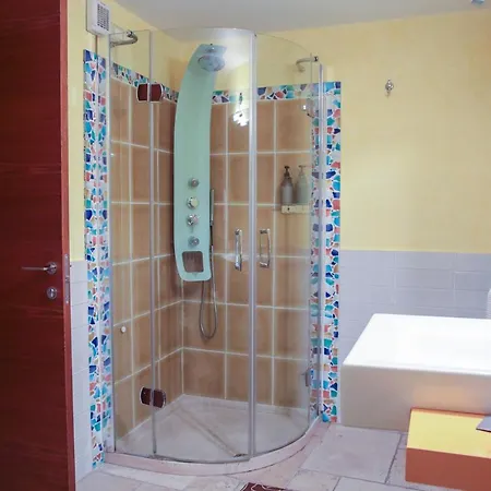 Oda ve Kahvaltı Monteforte & 4*