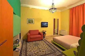 Monteforte & Oda ve Kahvaltı 4*