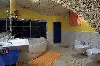 Monteforte & 4* ウジェント