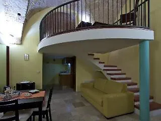 Monteforte & 4* ウジェント